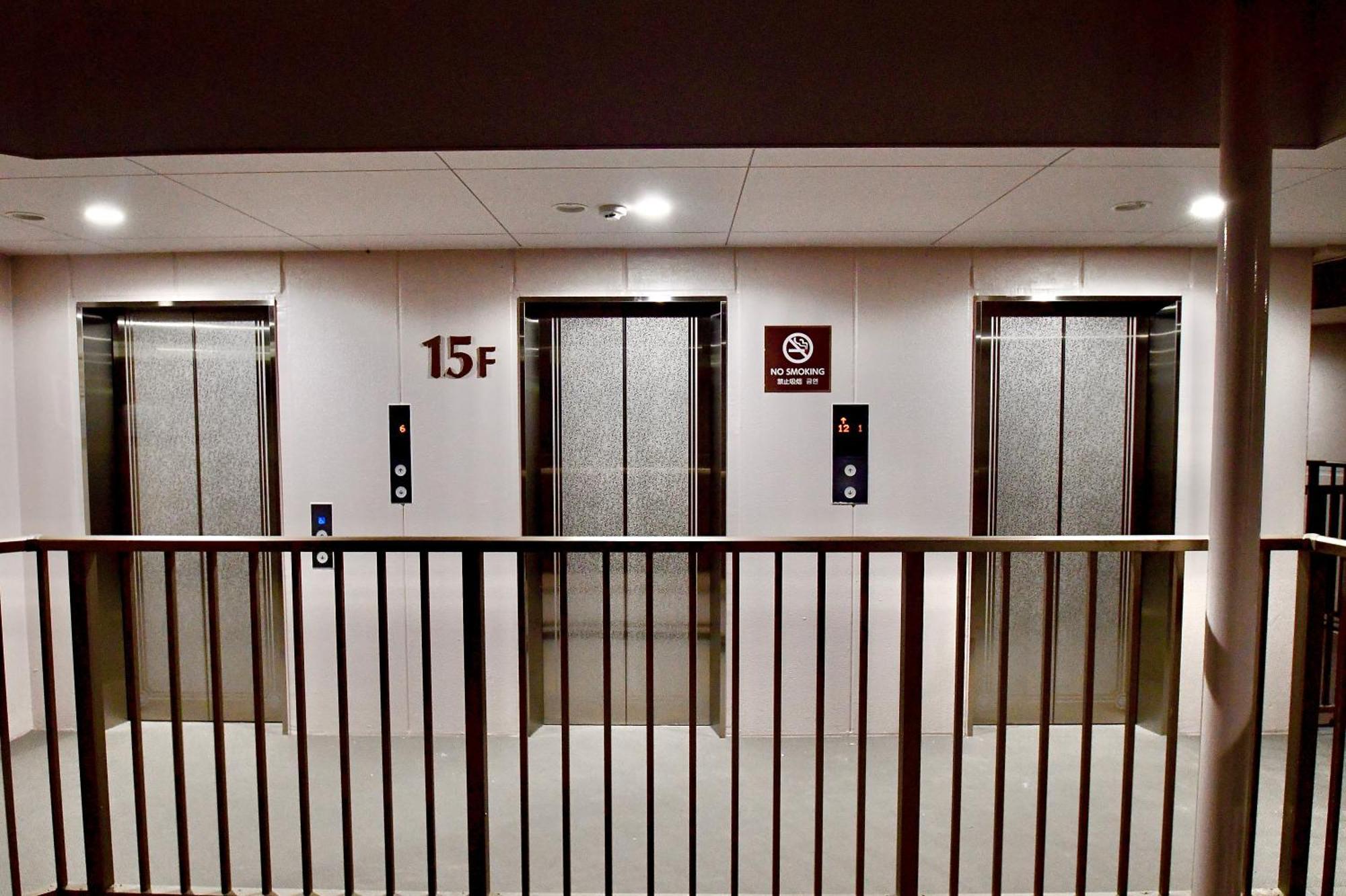 Himeji Ekimae Universal Hotel Minamiguchi Bagian luar foto